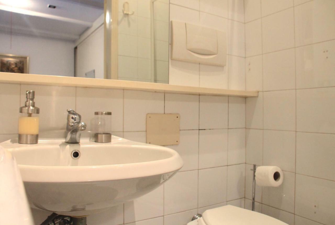 Apartmán Basement Turati 3 -Consulates District Milán Exteriér fotografie