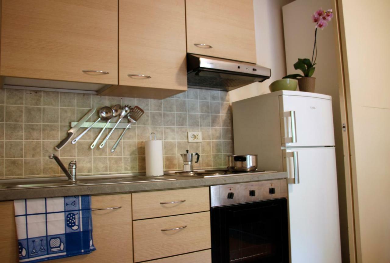 Apartmán Basement Turati 3 -Consulates District Milán Exteriér fotografie